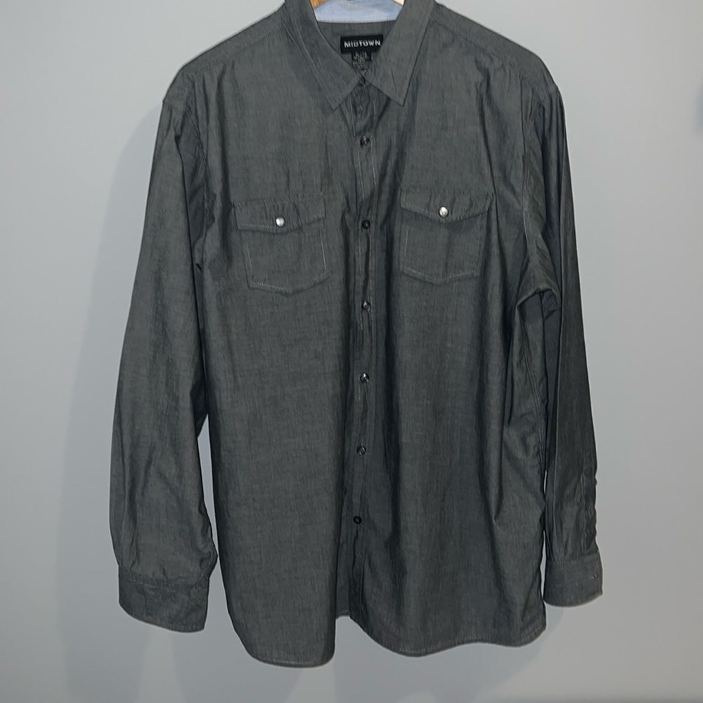 CASUAL L/S BUTTON DOWN SHIRT (XL)